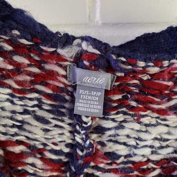 Aerie Oversized Southwestern/Aztec Sweater Poncho - Picture 3 of 8